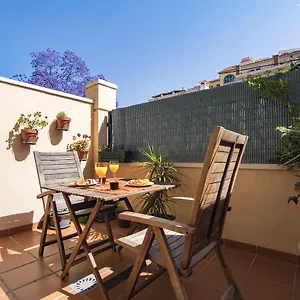 Livemalaga & Parking Apartment Malaga